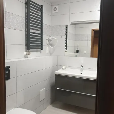 Lov Apartament *
